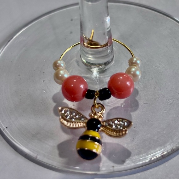 Glass Wine Charms, Bee themes Wine Charms, Glass Tags,Housewarming gift 4 charms - Picture 7 of 7